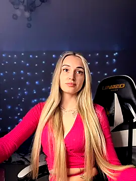 Snapshot of minalawarden chatting on December 22, 2025, 10:56 am minalawarden online show from December 22, 2025, 10:56 am