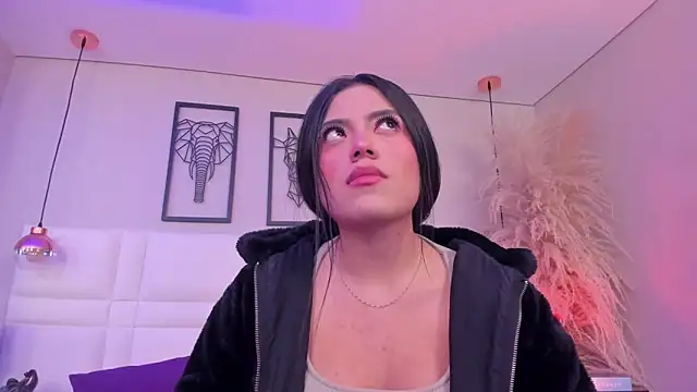 Rebeca jones online show from December 19, 2025, 12:01 pm