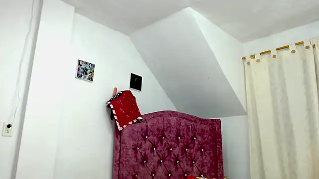 Snapshot of Rossestoner chatting on October 28, 2025, 10:52 am Rossestoner online show from October 28, 2025, 10:52 am