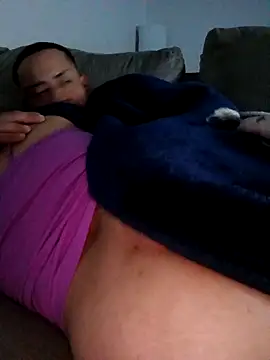 hungpenis210 online show from March 15, 2026, 8:20 am