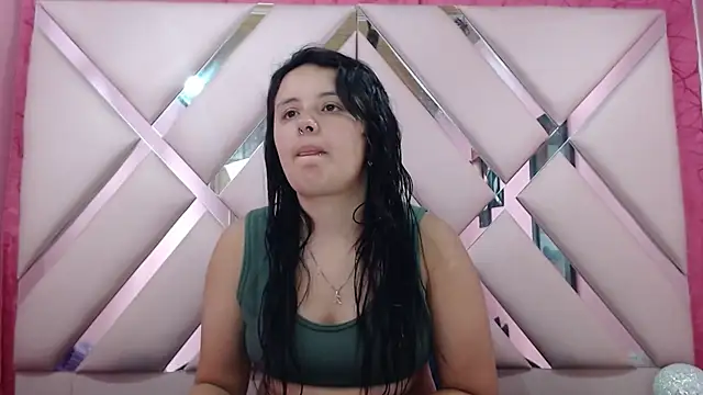 nathaly low1 online show from November 28, 2025, 3:09 am