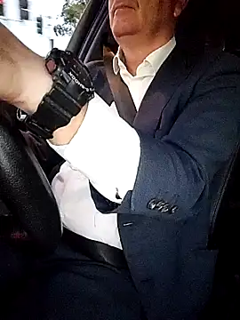 stiffandlubedxh online show from March 23, 2026, 8:13 pm