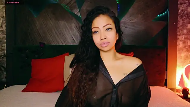 Snapshot of ElyaQuinn chatting on February 20, 2026, 7:43 am ElyaQuinn online show from February 20, 2026, 7:43 am