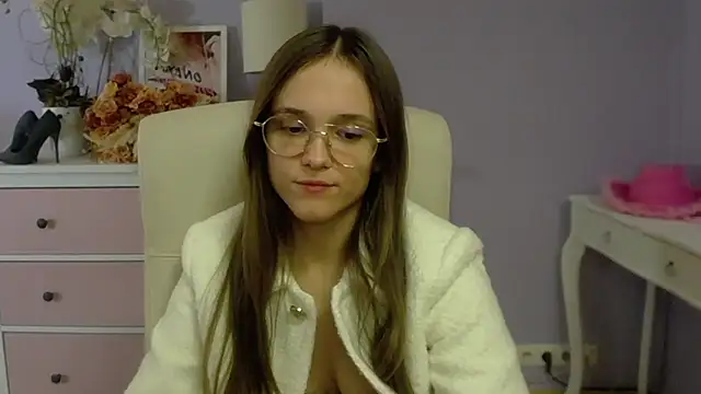 Snapshot of dirtyxEmily chatting on February 14, 2025, 11:10 am dirtyxEmily online show from February 14, 2025, 11:10 am