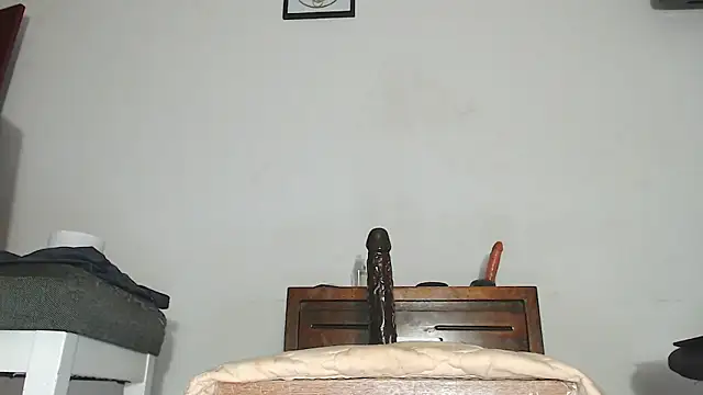 Snapshot of AngelBarbaro chatting on June 17, 2026, 11:38 pm AngelBarbaro online show from June 17, 2026, 11:38 pm