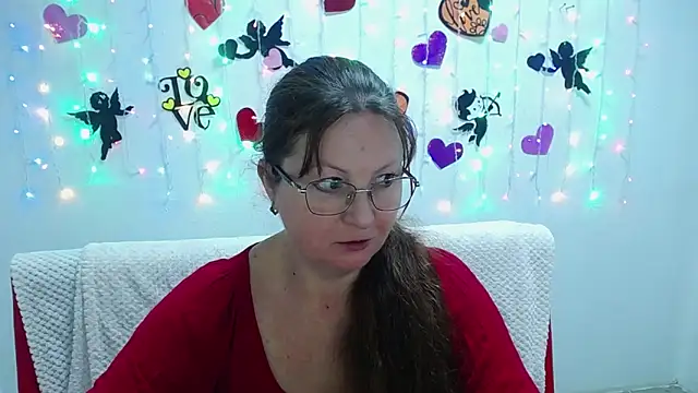 VanessaHotts online show from January 30, 2025, 9:04 am