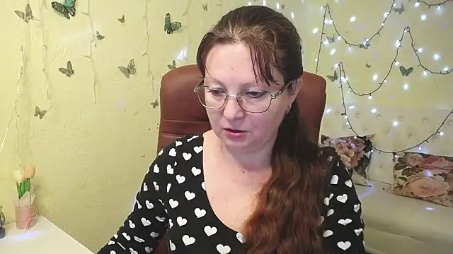 VanessaHotts online show from March 28, 2026, 6:02 am