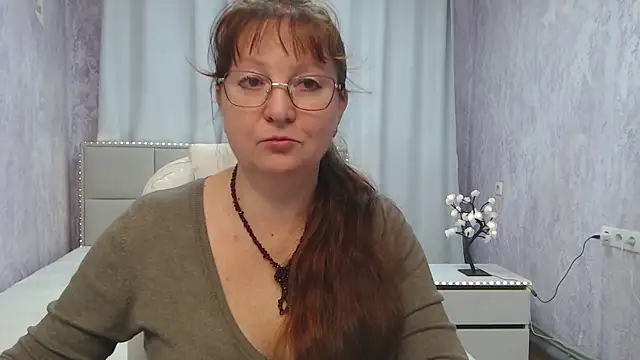 Snapshot of VanessaHotts chatting on May 29, 2026, 5:05 am VanessaHotts online show from May 29, 2026, 5:05 am