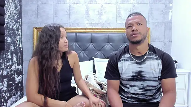 AnnieAndStefan online show from December 18, 2024, 2:49 pm