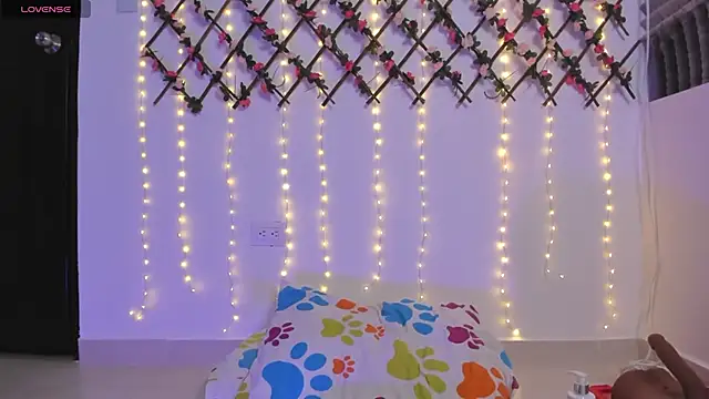 naughty ebonyy online show from March 31, 2026, 9:59 pm