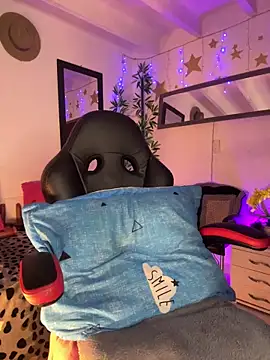 lonely shewolf online show from January 5, 2026, 5:49 pm