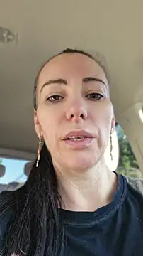 Snapshot of milflovelyxxx chatting on June 8, 2026, 5:08 am milflovelyxxx online show from June 8, 2026, 5:08 am