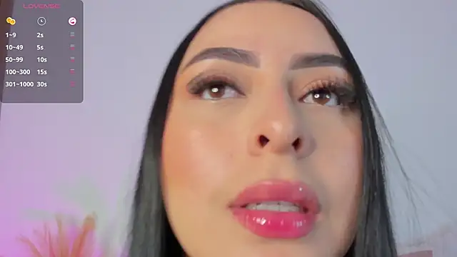 Snapshot of Kattycollinss1 chatting on March 8, 2025, 4:23 am Kattycollinss1 online show from March 8, 2025, 4:23 am