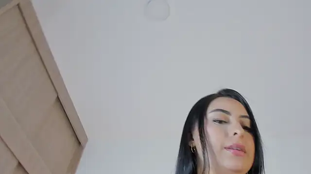 Snapshot of Kattycollinss1 chatting on October 4, 2025, 1:58 am Kattycollinss1 online show from October 4, 2025, 1:58 am