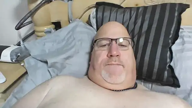 Bigbear0563 online show from December 19, 2025, 3:41 pm