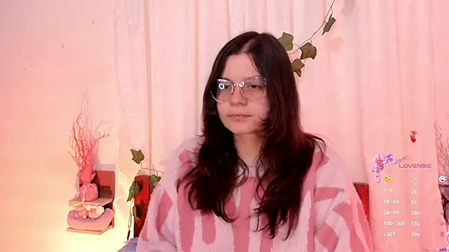 Snapshot of Mey_moon chatting on March 8, 2025, 5:38 am Mey moon online show from March 8, 2025, 5:38 am