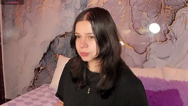 Mey moon online show from February 2, 2026, 1:15 am