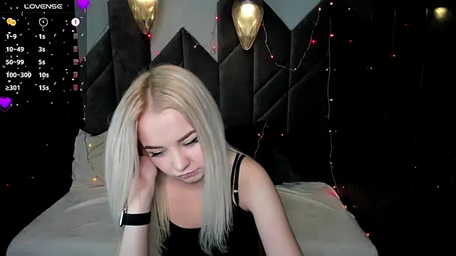 Snapshot of StephanieSweety chatting on December 27, 2024, 5:59 pm StephanieSweety online show from December 27, 2024, 5:59 pm