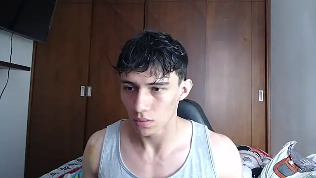 aresholland online show from March 5, 2025, 4:24 pm