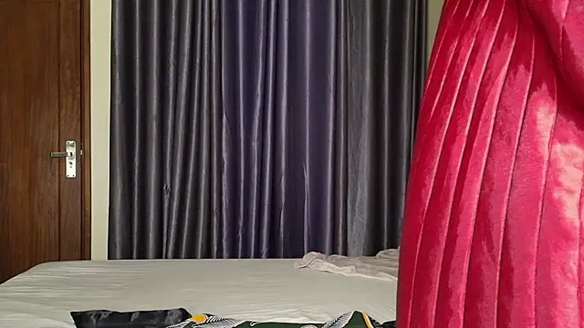 queen heather online show from October 14, 2025, 10:54 pm