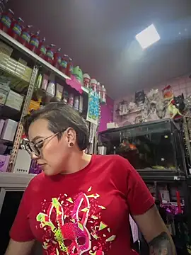 Snapshot of TamySweetness chatting on April 28, 2026, 3:50 pm TamySweetness online show from April 28, 2026, 3:50 pm