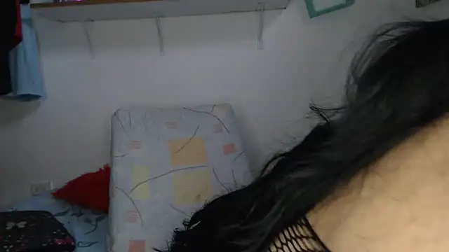 Snapshot of Lesliemilk5 chatting on February 2, 2025, 9:34 pm Lesliemilk5 online show from February 2, 2025, 9:34 pm