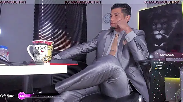 Snapshot of massimo_g chatting on December 21, 2024, 10:30 pm massimo g online show from December 21, 2024, 10:30 pm
