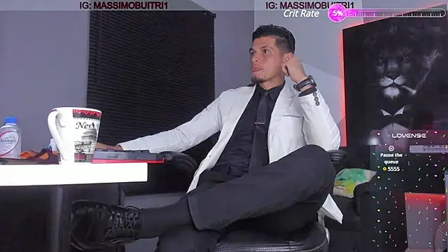 Snapshot of massimo_g chatting on January 3, 2025, 11:33 pm massimo g online show from January 3, 2025, 11:33 pm