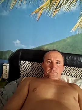 Snapshot of BlondeMisi chatting on October 11, 2025, 12:04 pm BlondeMisi online show from October 11, 2025, 12:04 pm