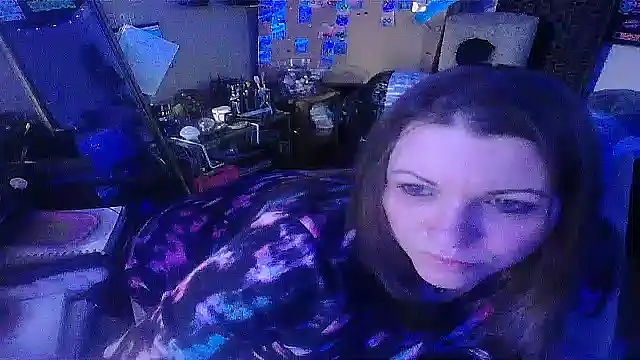 spunlikecottoncandy online show from November 11, 2025, 9:15 pm