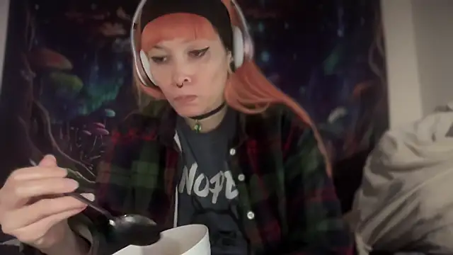 FRRANNKIE online show from December 20, 2025, 2:02 pm