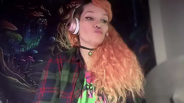 Snapshot of FRRANNKIE chatting on January 11, 2026, 1:27 pm FRRANNKIE online show from January 11, 2026, 1:27 pm