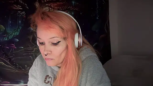 Snapshot of FRRANNKIE chatting on January 14, 2026, 4:23 pm FRRANNKIE online show from January 14, 2026, 4:23 pm