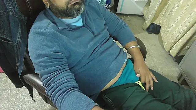 rentarob online show from November 24, 2025, 3:28 am