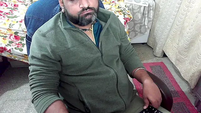 rentarob online show from December 18, 2025, 5:08 pm