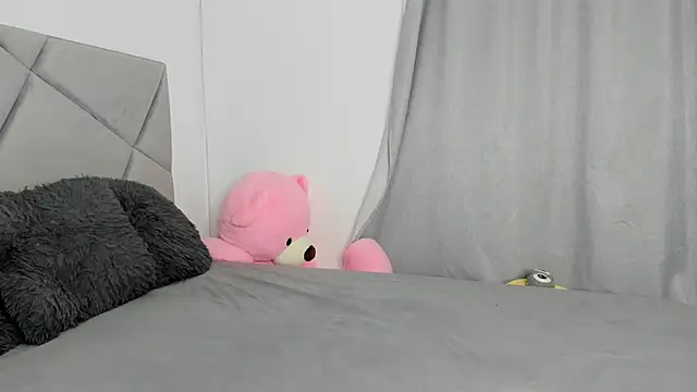 Snapshot of BlueEyesLexy chatting on November 25, 2025, 8:03 am BlueEyesLexy online show from November 25, 2025, 8:03 am