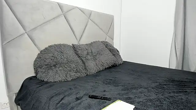 Snapshot of BlueEyesLexy chatting on December 14, 2025, 8:52 am BlueEyesLexy online show from December 14, 2025, 8:52 am