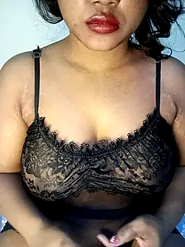 Snapshot of Hotlisa chatting on November 29, 2025, 6:55 pm Hotlisa online show from November 29, 2025, 6:55 pm