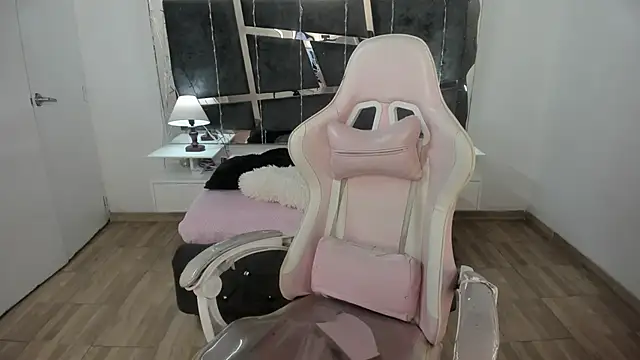 victoria rosse520 online show from March 9, 2025, 8:31 pm