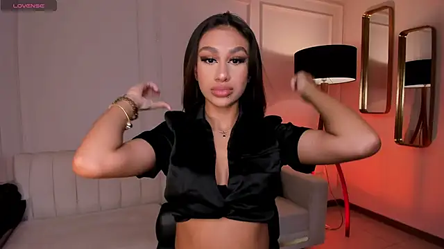 DannaCruz online show from February 6, 2025, 6:56 pm