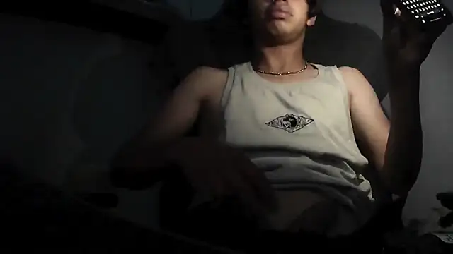 Snapshot of adri_uwu chatting on October 4, 2025, 1:03 am adri uwu online show from October 4, 2025, 1:03 am