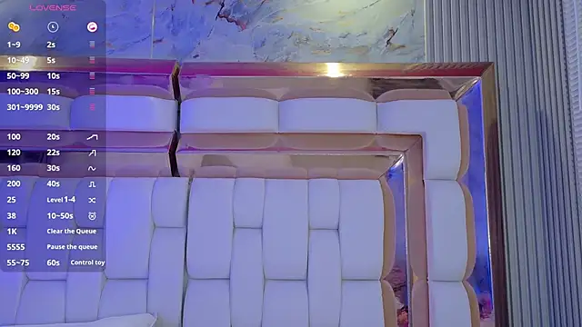 valkiria moore online show from September 28, 2025, 7:52 pm