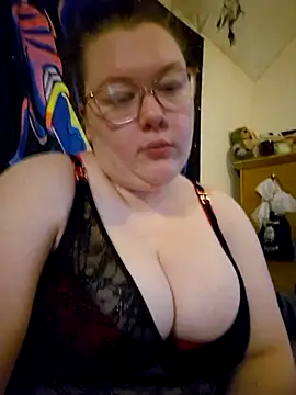 Sexycurvyemilyy online show from December 5, 2024, 2:11 pm