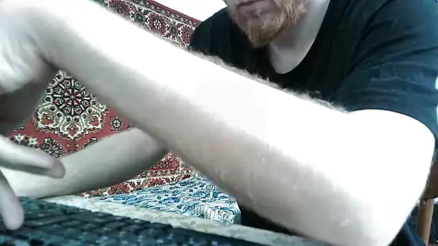 Snapshot of FillipsonDon chatting on June 6, 2026, 12:32 pm FillipsonDon online show from June 6, 2026, 12:32 pm