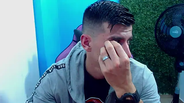 DEIBY BABY online show from December 19, 2024, 1:50 am