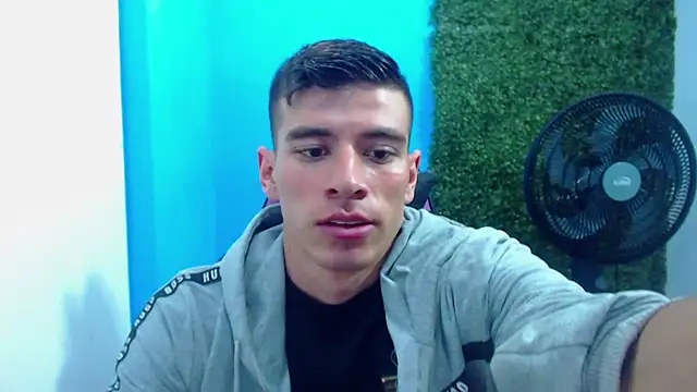 DEIBY BABY online show from December 28, 2024, 8:36 pm