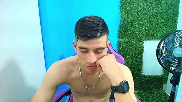 DEIBY BABY online show from January 30, 2025, 2:06 am