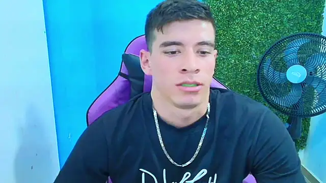 DEIBY BABY online show from February 17, 2025, 9:52 pm