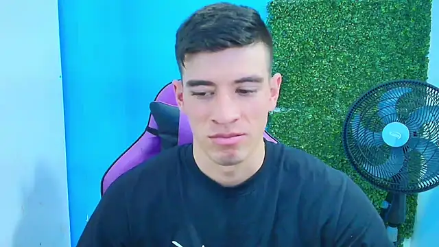 DEIBY BABY online show from February 18, 2025, 4:04 am