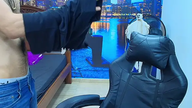 DEIBY BABY online show from October 14, 2025, 6:52 pm